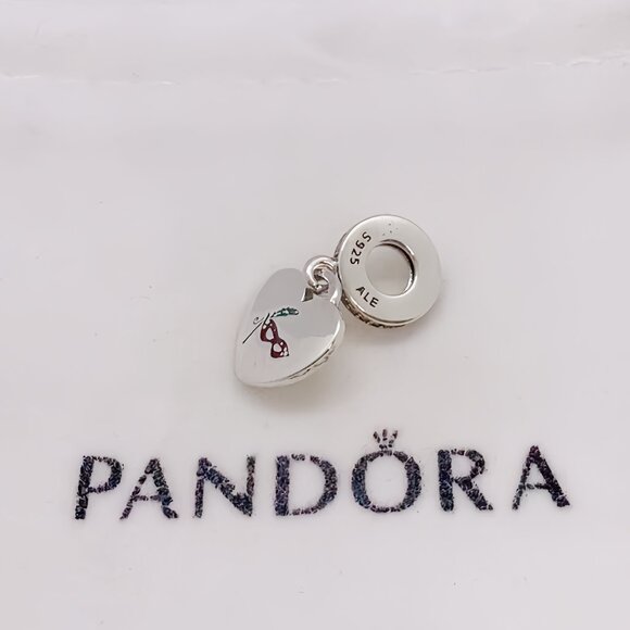 Pandora New Orleans exclusive Dangle Charm - Picture 2 of 3
